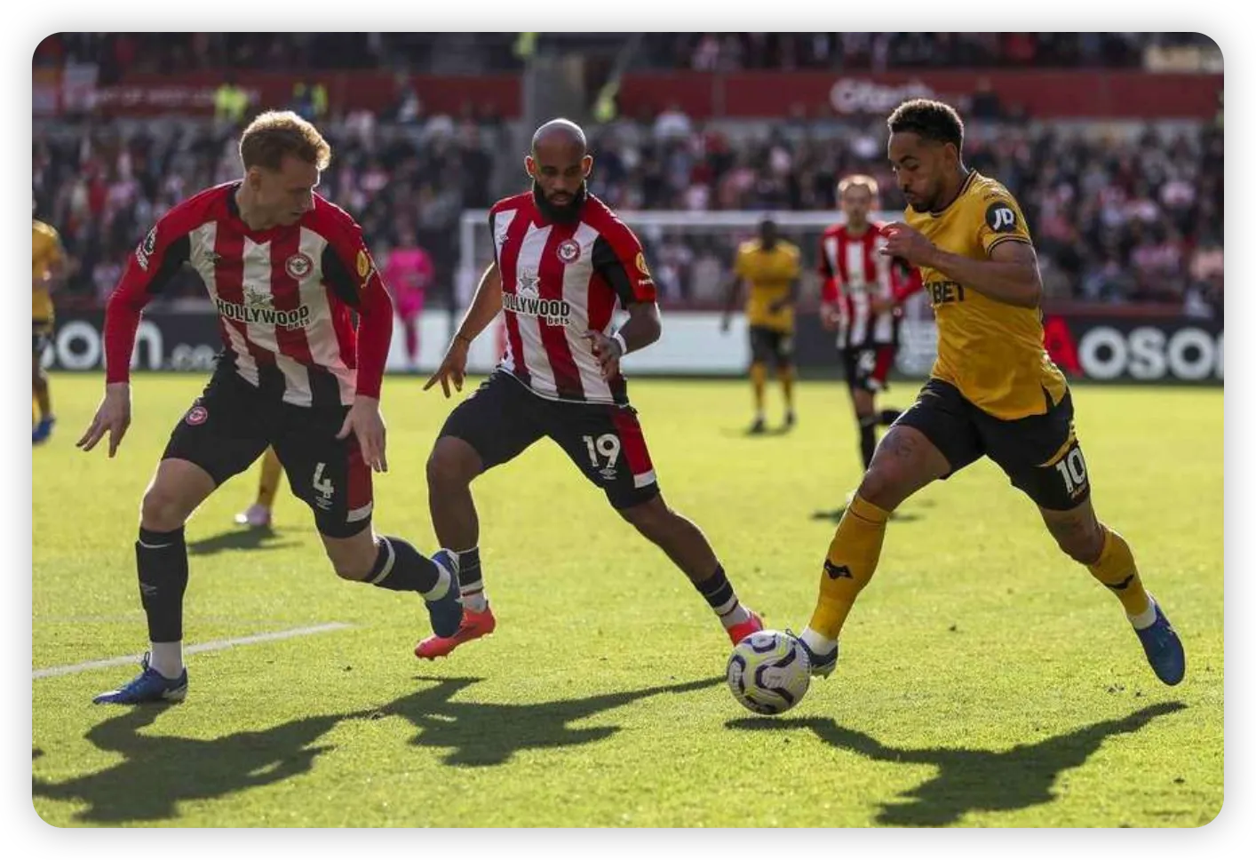 Cunha vs. Fernandes: The No. 10 Battle