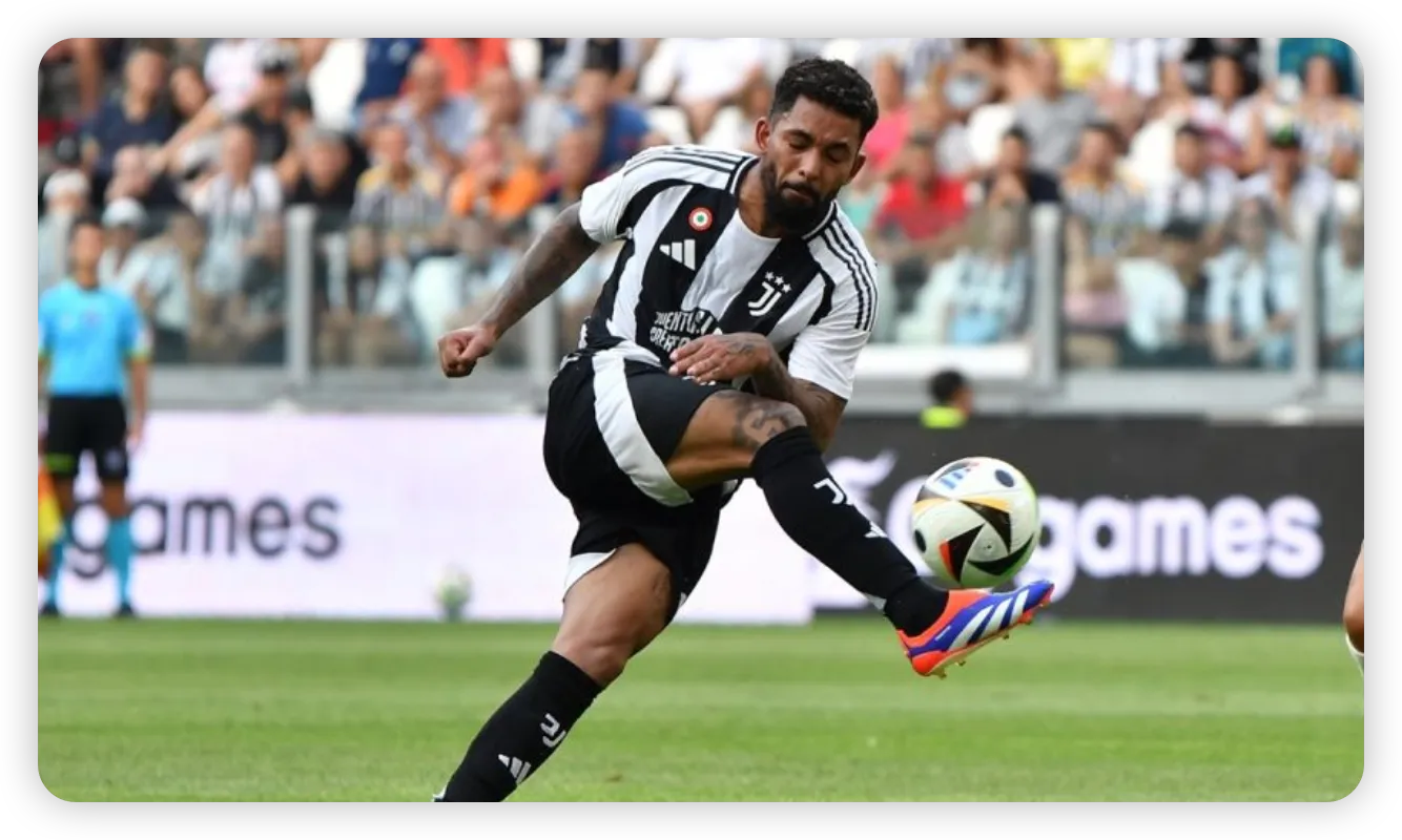 Brazilian Midfielder Completes Move to Turin in Complex Deal