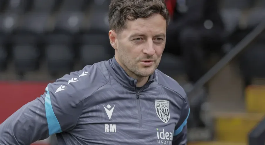 Clash of Philosophies: The Modern Coach vs. The Classic Striker