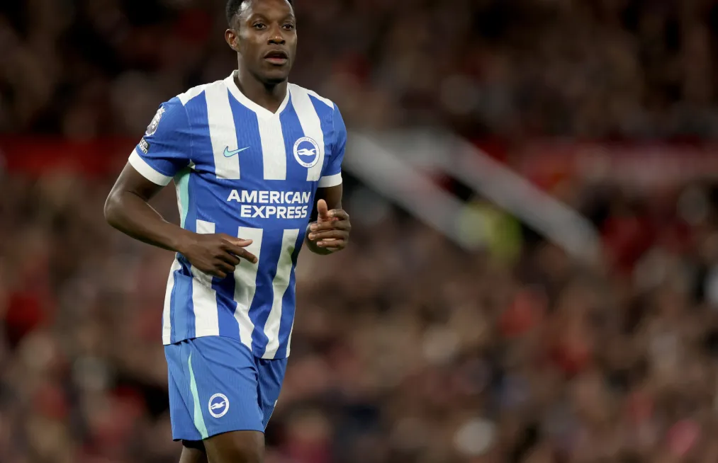 Why Hurzeler Chose Steele Over Welbeck
